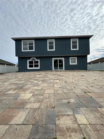 a view of an outdoor space