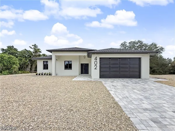 $2,500 | 402 Thompson Avenue, Lehigh Acres, FL 33972