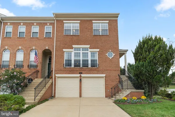 $3,350 | 981 Herons Run Lane, Woodbridge, VA 22191