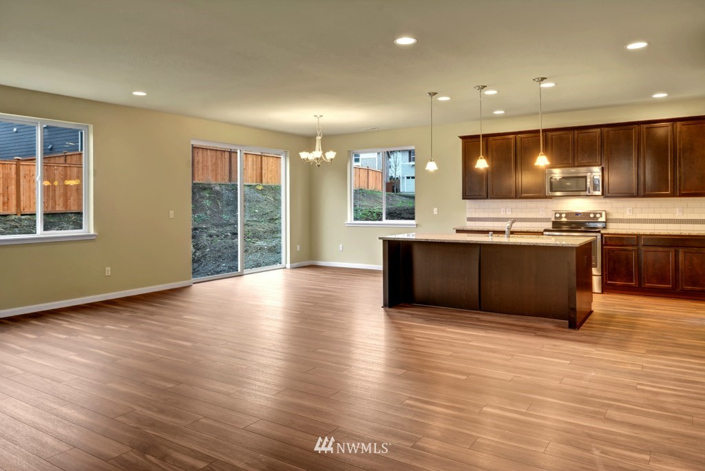 5467 Timber Ridge Drive, Unit 5060 Mount Vernon, WA 98273 - Photo 3 of 17 Gallery Image 3