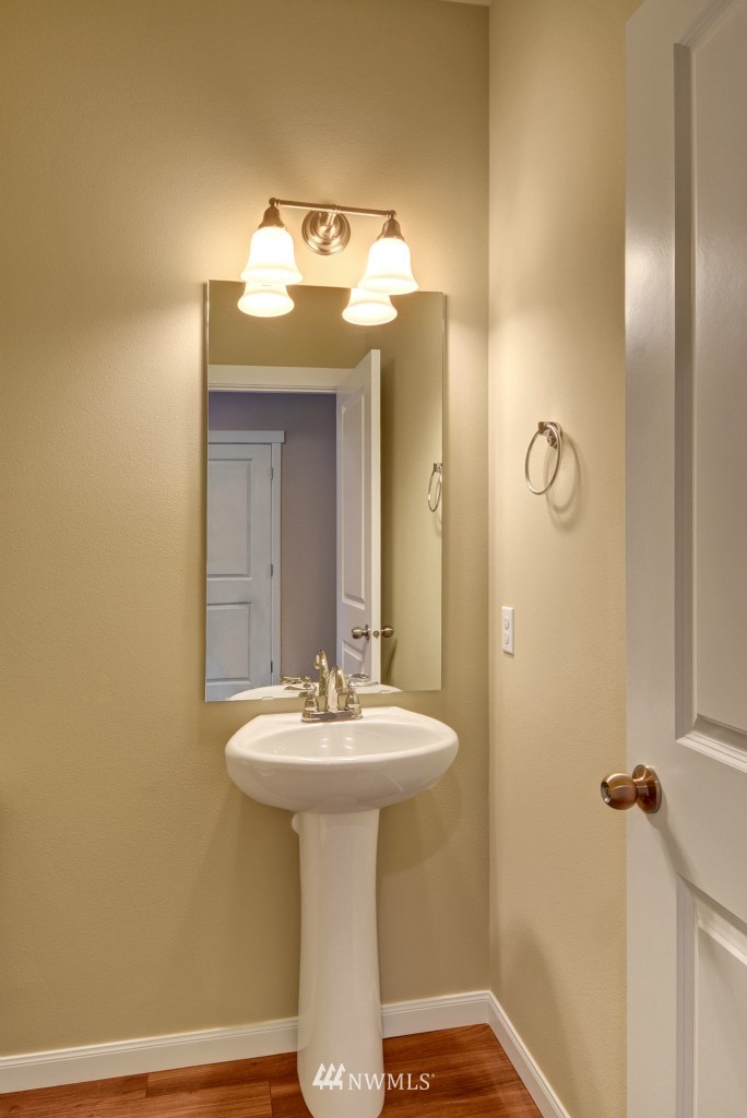 5467 Timber Ridge Drive, Unit 5060 Mount Vernon, WA 98273 - Photo 10 of 17 Gallery Image 10