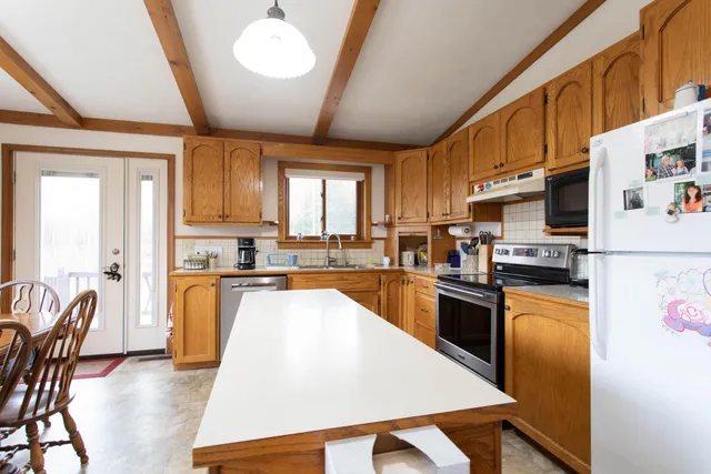 $680,000 | 8980 East 128th Street, Sand Lake, MI 49343