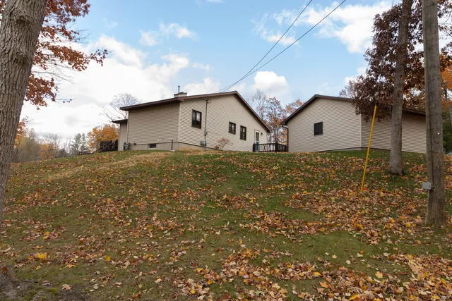 $680,000 | 8980 East 128th Street, Sand Lake, MI 49343