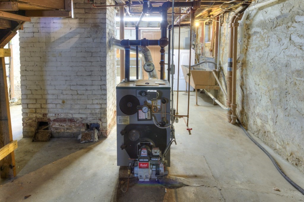197 Eastern Avenue Worcester, MA 01605 - Photo 36 of 42 a view of entryway front of house