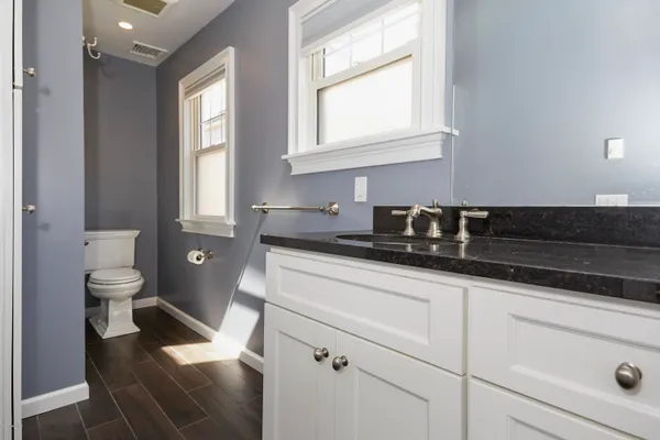$4,985 | 160 East Elm Street, Unit C3, Greenwich, CT 06830