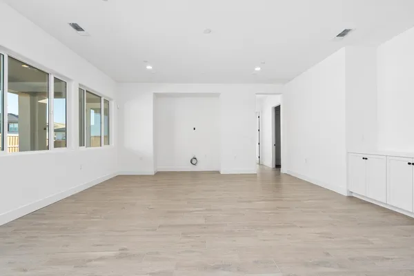 $745,999 | 4527 Iron Creek, Friant, CA 93626