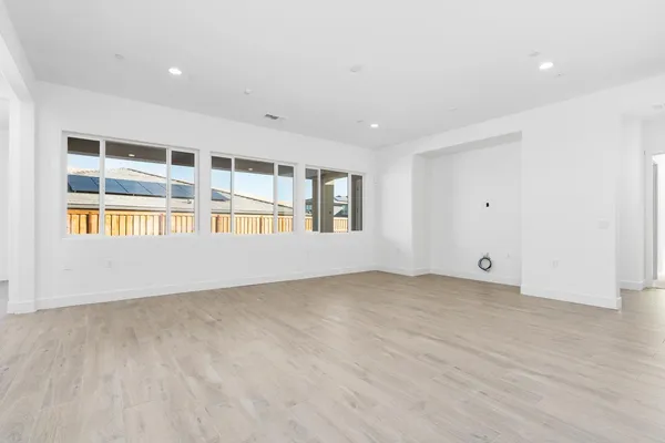 $745,999 | 4527 Iron Creek, Friant, CA 93626