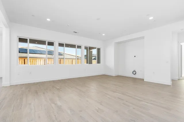 $745,999 | 4527 Iron Creek, Friant, CA 93626