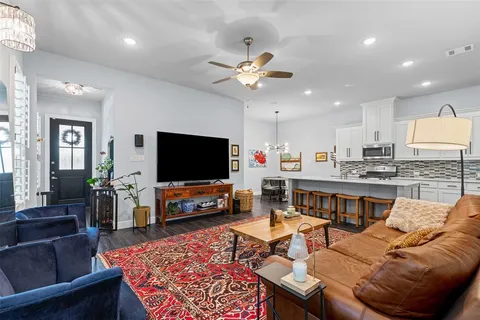 $365,000 | 5625 Traveller Drive, North Richland Hills, TX 76180