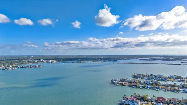 $2,199,000 | 411 Belle Isle Avenue, Belleair Beach, FL 33786