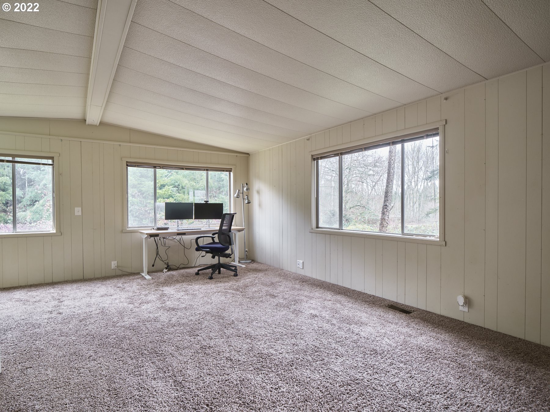 20620 Northeast 22nd Avenue Ridgefield, WA 98642 - Photo 11 of 31 Living Room