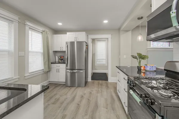 $249,900 | 714 Western Avenue North, St. Paul, MN 55103