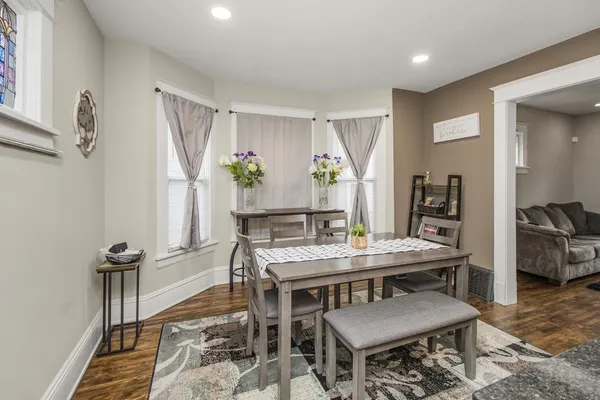 $249,900 | 714 Western Avenue North, St. Paul, MN 55103