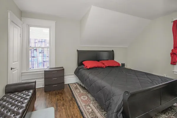 $249,900 | 714 Western Avenue North, St. Paul, MN 55103