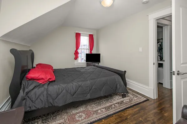 $249,900 | 714 Western Avenue North, St. Paul, MN 55103