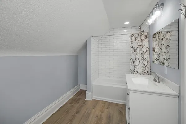 $249,900 | 714 Western Avenue North, St. Paul, MN 55103