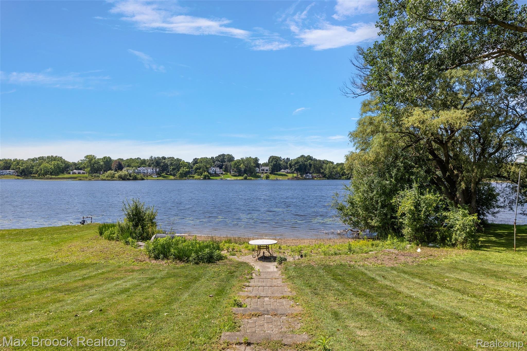 5400 Lane Lake Road Bloomfield Hills, MI 48302 - Photo 7 of 11 5400 Lane Lake Photos-9.jpg