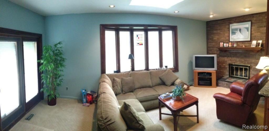 20463 Coachwood Road Riverview, MI 48193 - Photo 19 of 44 IMG_0006.jpg