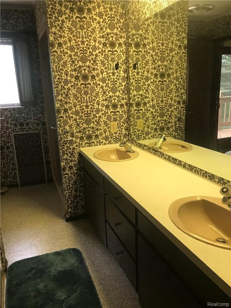 6674 Lothrop Road Imlay City, MI 48444 - Photo 10 of 24 IMG_2644(4).jpg