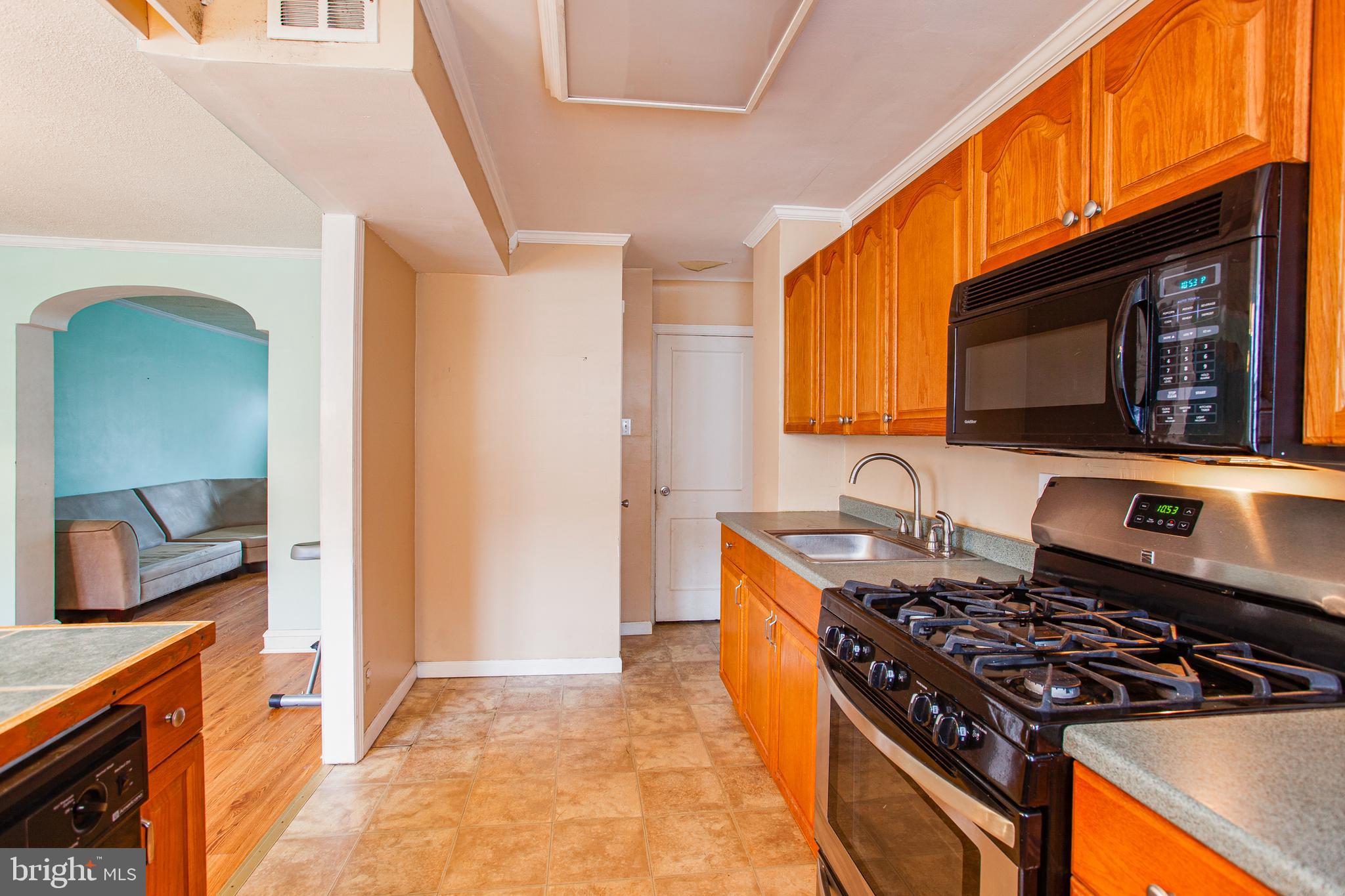 2829 Benner Street Philadelphia, PA 19149 - Photo 13 of 26