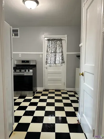 $1,250 | 2547 Olive Street, Baton Rouge, LA 70806