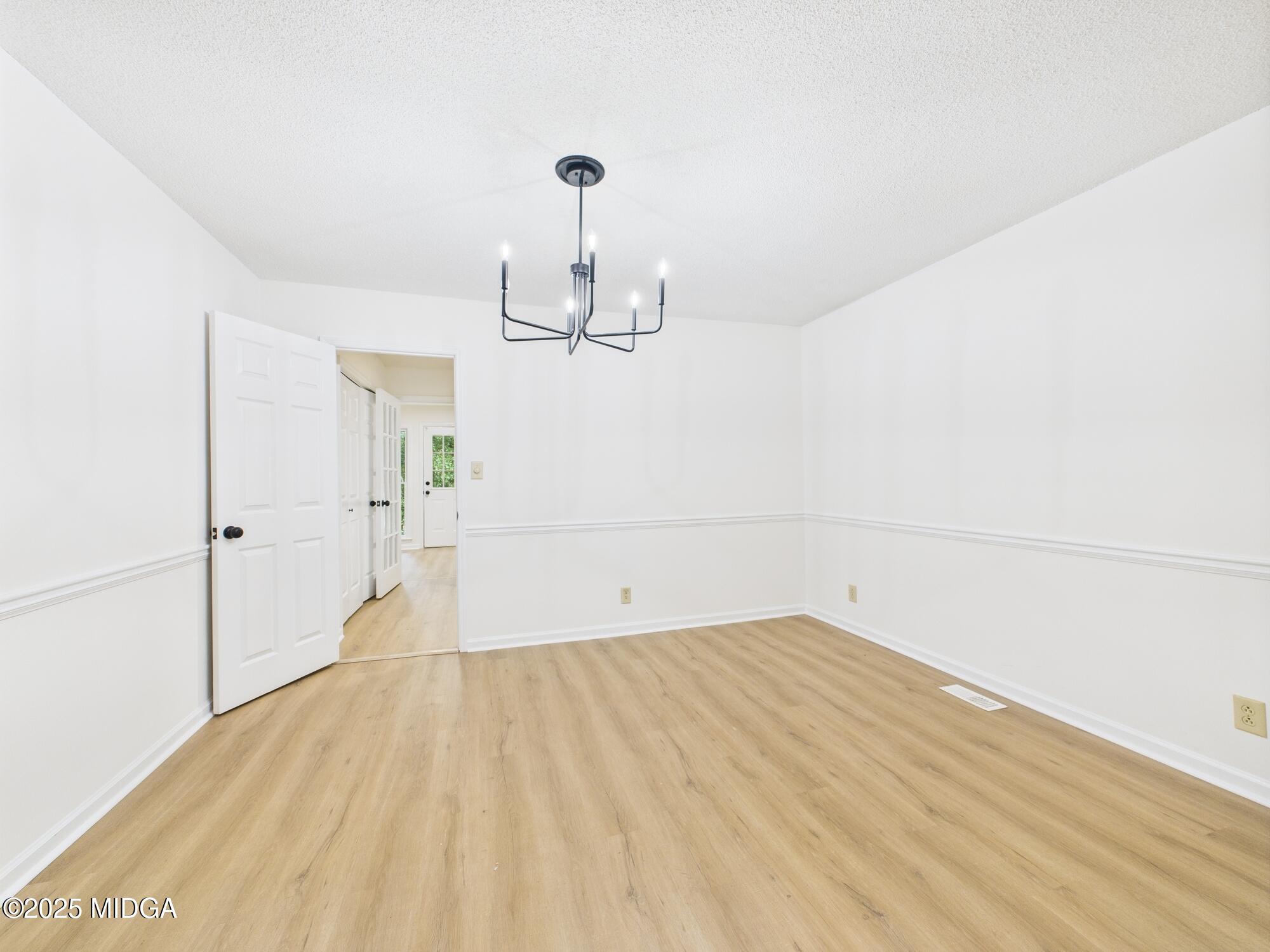 512 Steeple Chase Road Macon, GA 31204 - Photo 8 of 26 CAM03843G0-PR0101-STILL014
