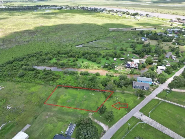 $72,000 | 4906 County Road 469, Brazoria, TX 77422