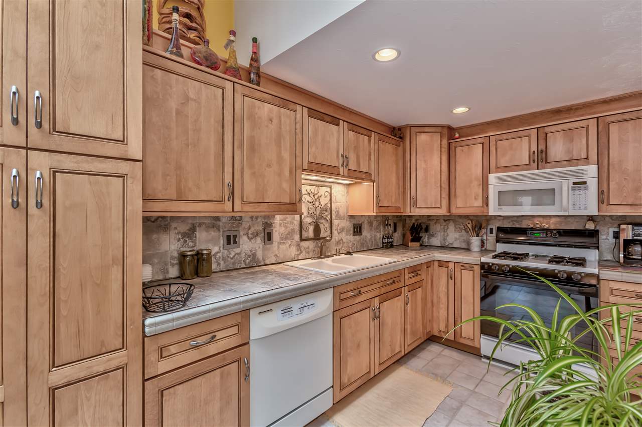 12 Larch Road Milford, NH 03055 - Photo 5 of 40