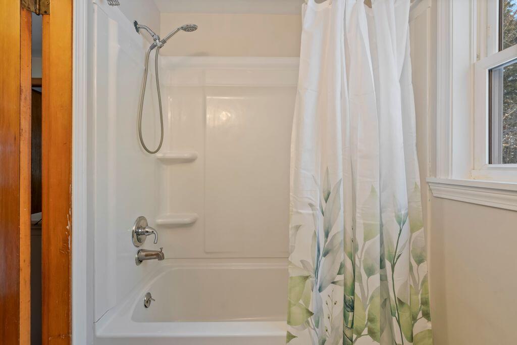 37 Pilgrim Road Standish, ME 04084 - Photo 17 of 33 17_DSC06688