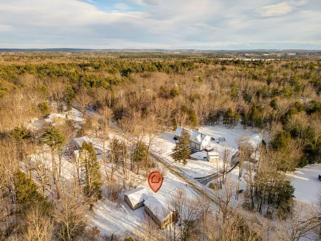 $349,999 | 37 Pilgrim Road, Standish, ME 04084