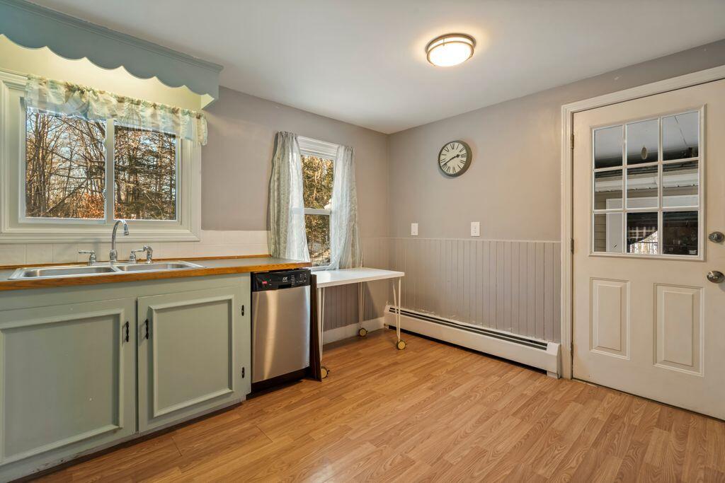 37 Pilgrim Road Standish, ME 04084 - Photo 7 of 33 7_DSC06652