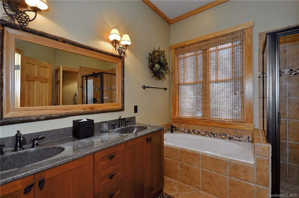 32 Rendezvous Ridge, Unit 3 Cashiers, NC 28717 - Photo 13 of 24 Gallery Image 13