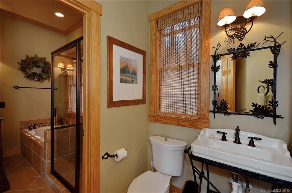 32 Rendezvous Ridge, Unit 3 Cashiers, NC 28717 - Photo 14 of 24 Gallery Image 14