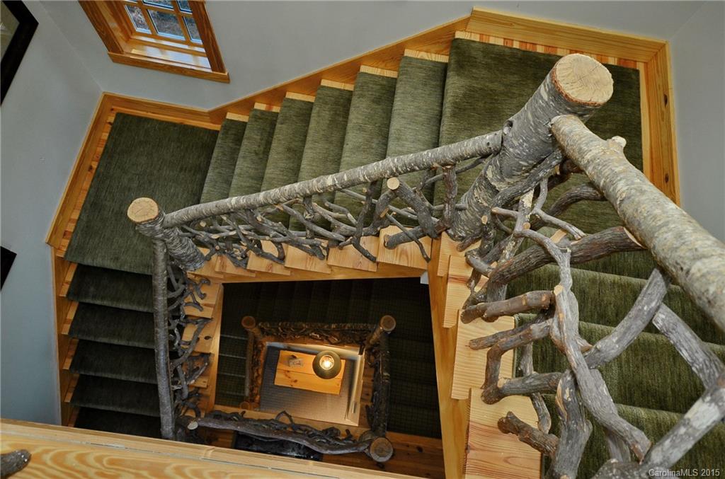 32 Rendezvous Ridge, Unit 3 Cashiers, NC 28717 - Photo 16 of 24 Gallery Image 16