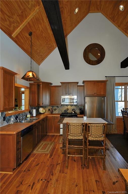32 Rendezvous Ridge, Unit 3 Cashiers, NC 28717 - Photo 8 of 24 Gallery Image 8