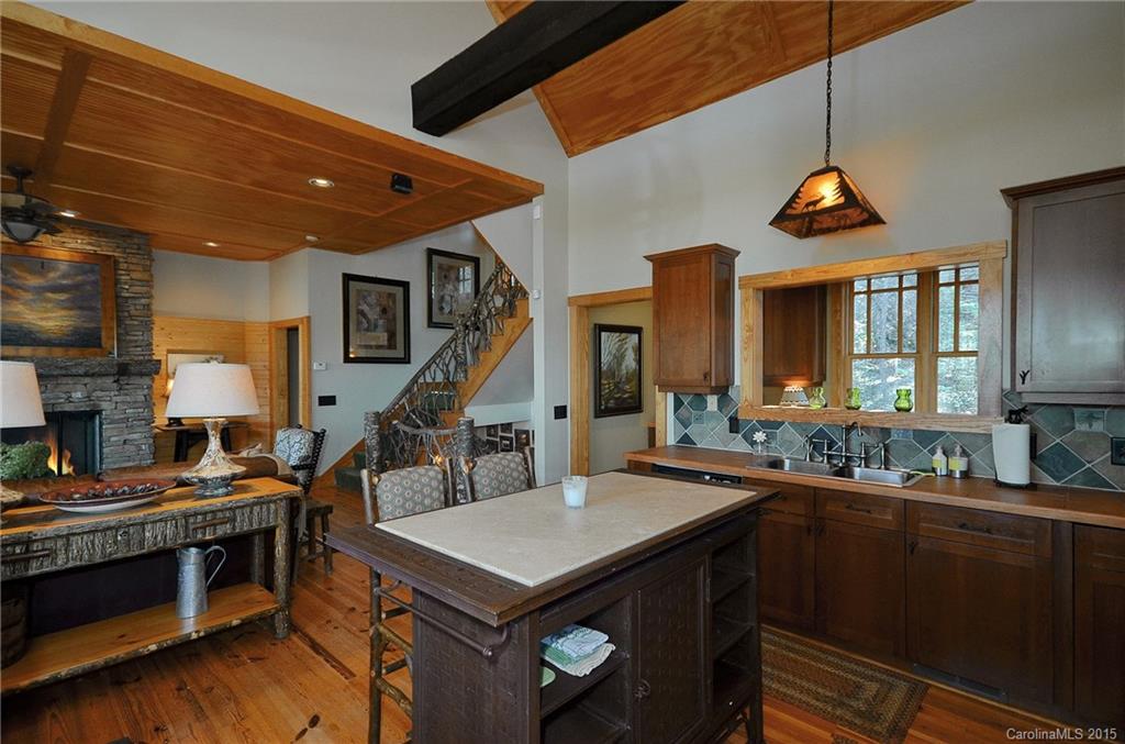 32 Rendezvous Ridge, Unit 3 Cashiers, NC 28717 - Photo 9 of 24 Gallery Image 9