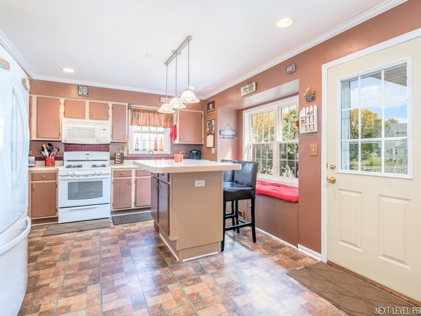 2060 Riverside Drive Plainfield, IL 60586 - Photo 15 of 27 Gallery Image 15