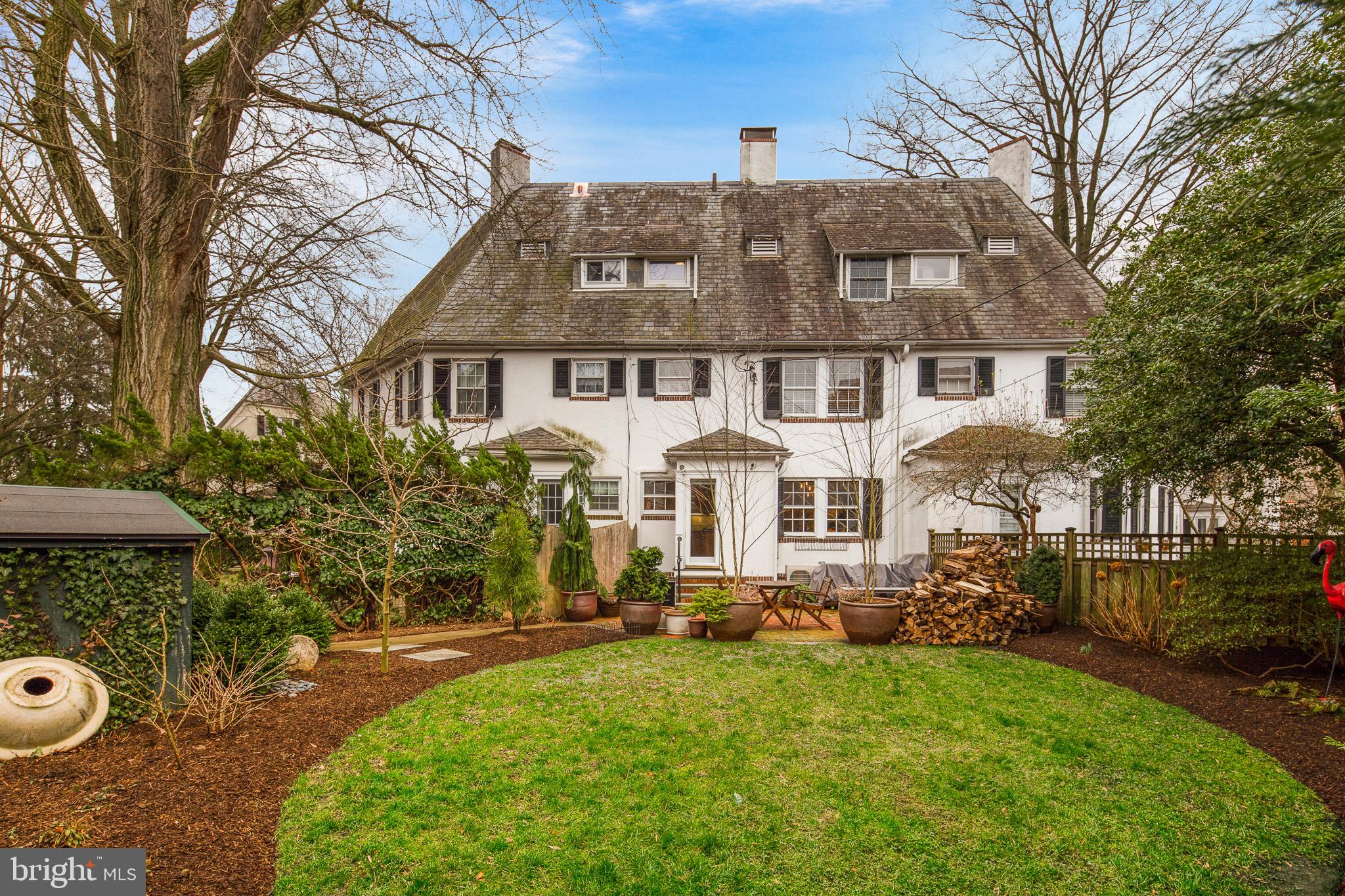 9 Crawford Circle Wilmington, DE 19805 - Photo 16 of 20 Spectacular back yard space