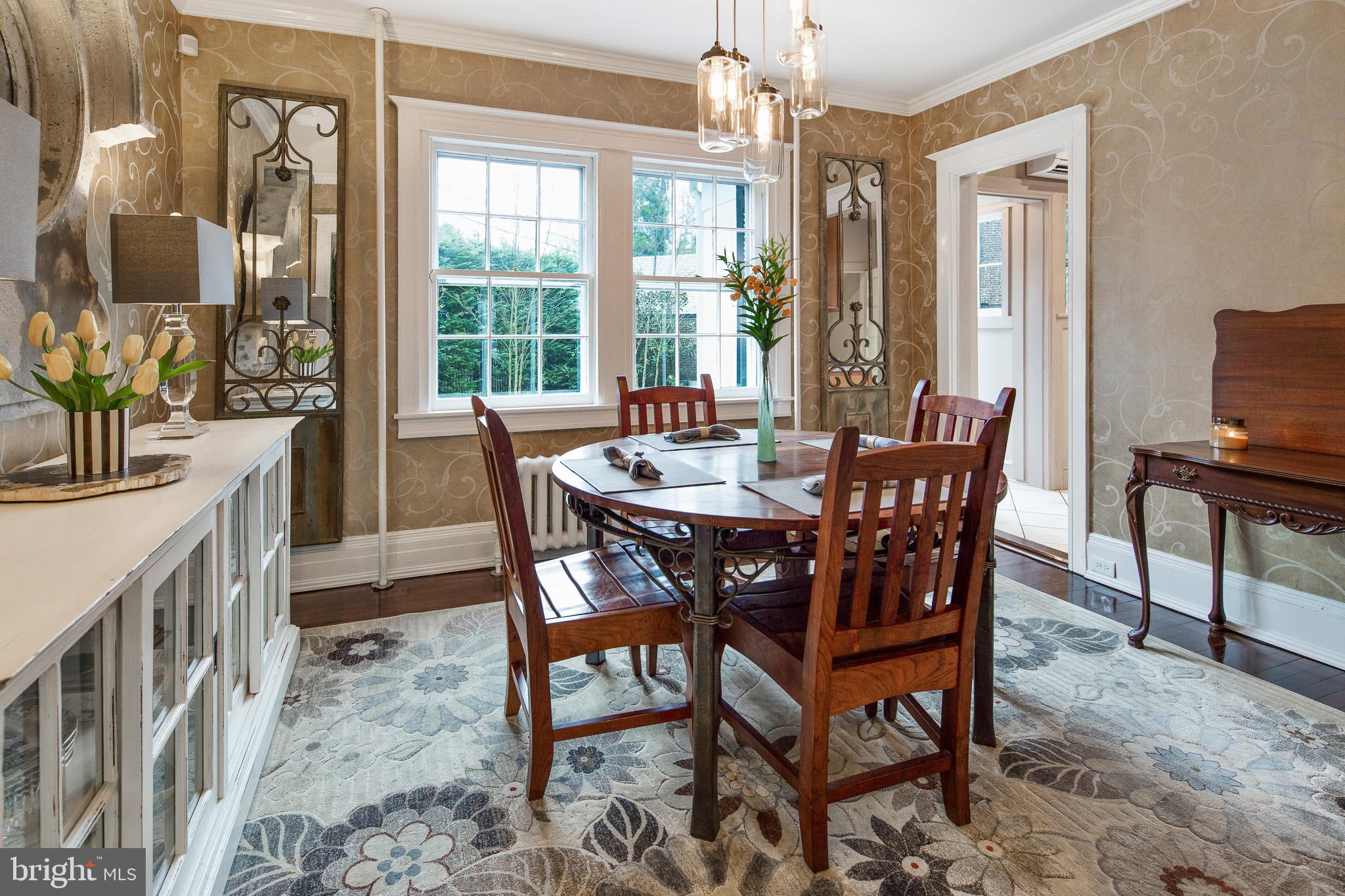 9 Crawford Circle Wilmington, DE 19805 - Photo 6 of 20 Dining room open to kitchen