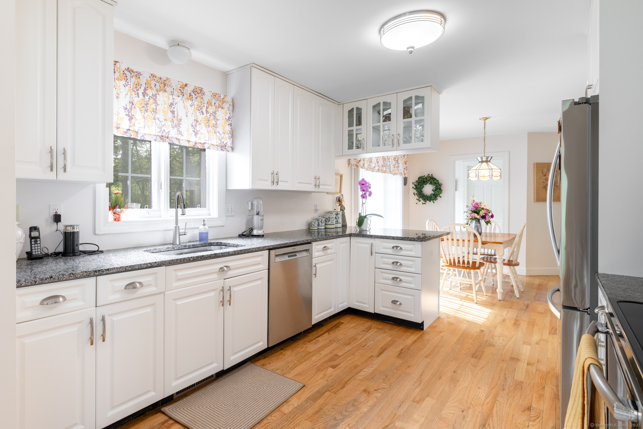 191 Pond View Drive Watertown, CT 06795 - Photo 3 of 39