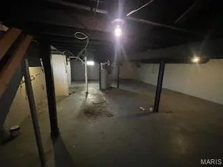 $139,900 | 95 Florissant Park Drive, Florissant, MO 63031