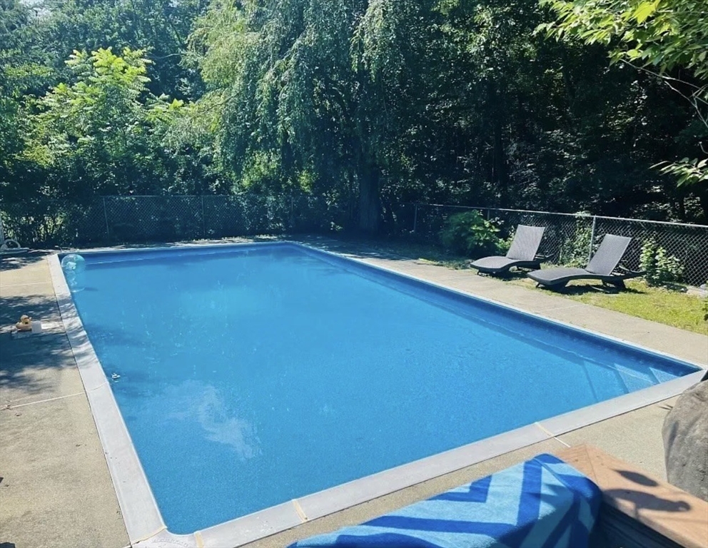 14 Hoover Road Northborough, MA 01532 - Photo 24 of 27