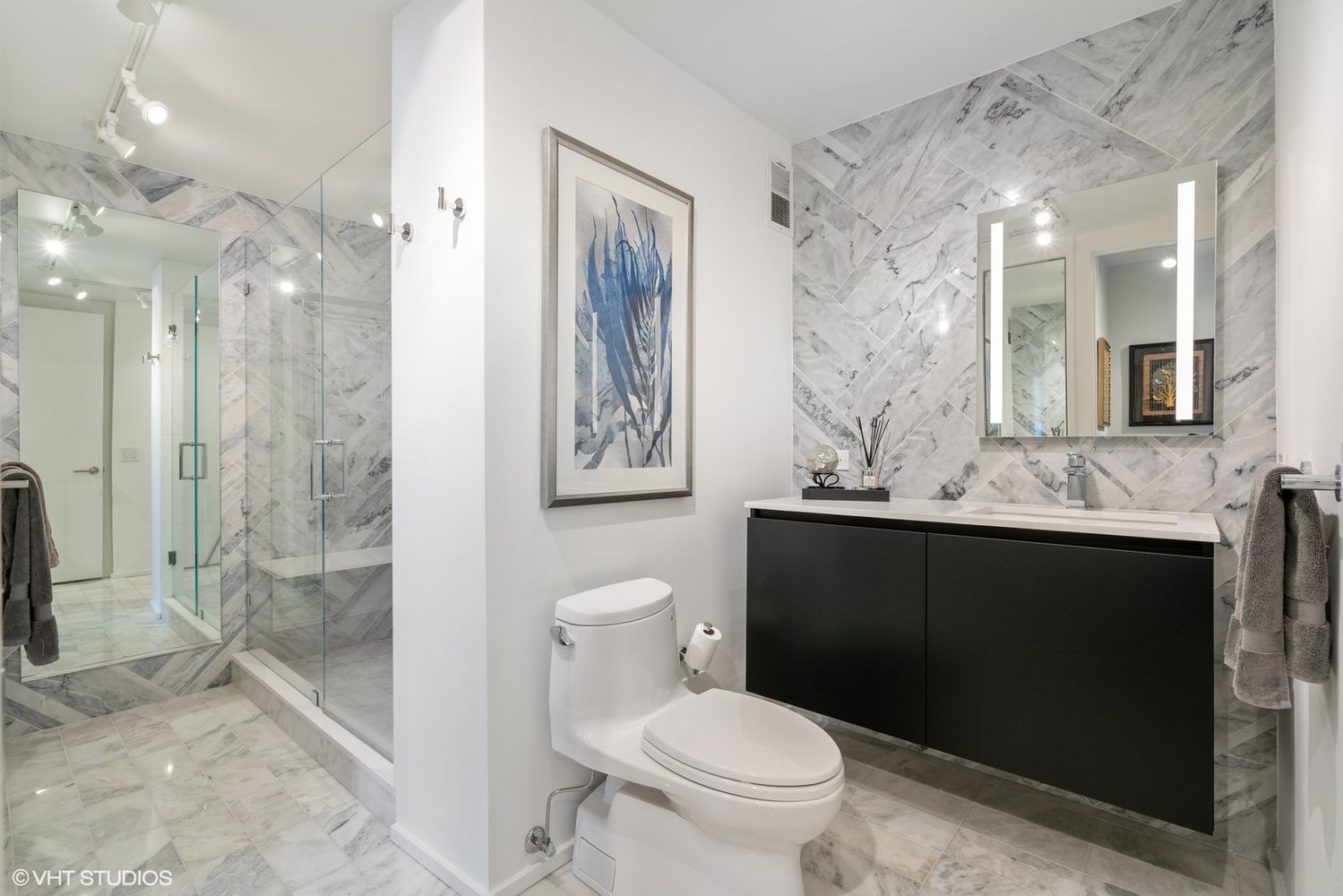 200 East Delaware Place, Unit 32B Chicago, IL 60611 - Photo 14 of 19