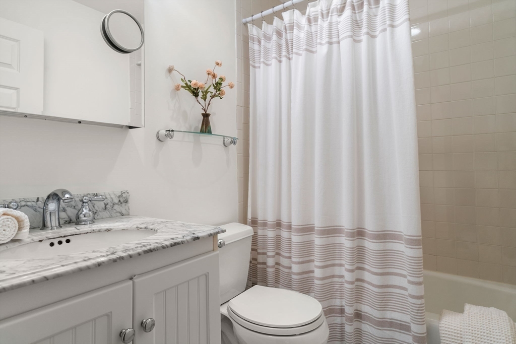 17 Follen Street, Unit 1 Boston, MA 02116 - Photo 11 of 19