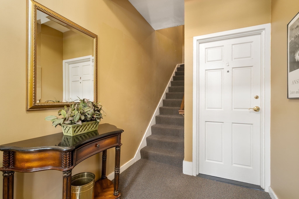 17 Follen Street, Unit 1 Boston, MA 02116 - Photo 18 of 19