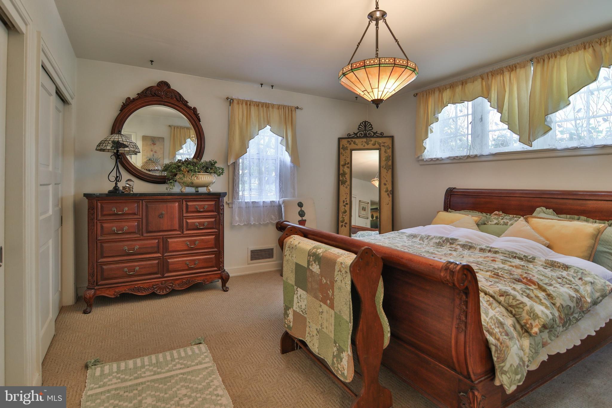 1906 Sycamore Street Bethlehem, PA 18017 - Photo 21 of 50