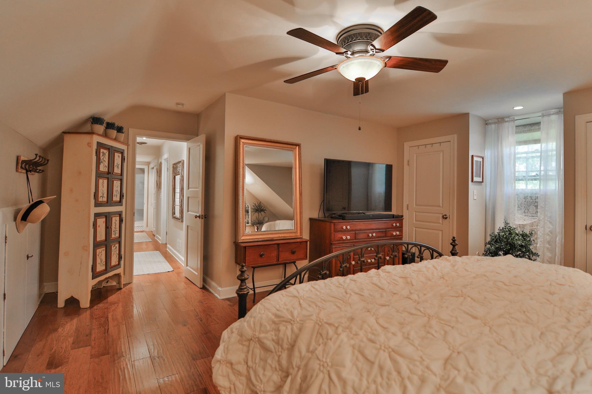 1906 Sycamore Street Bethlehem, PA 18017 - Photo 27 of 50