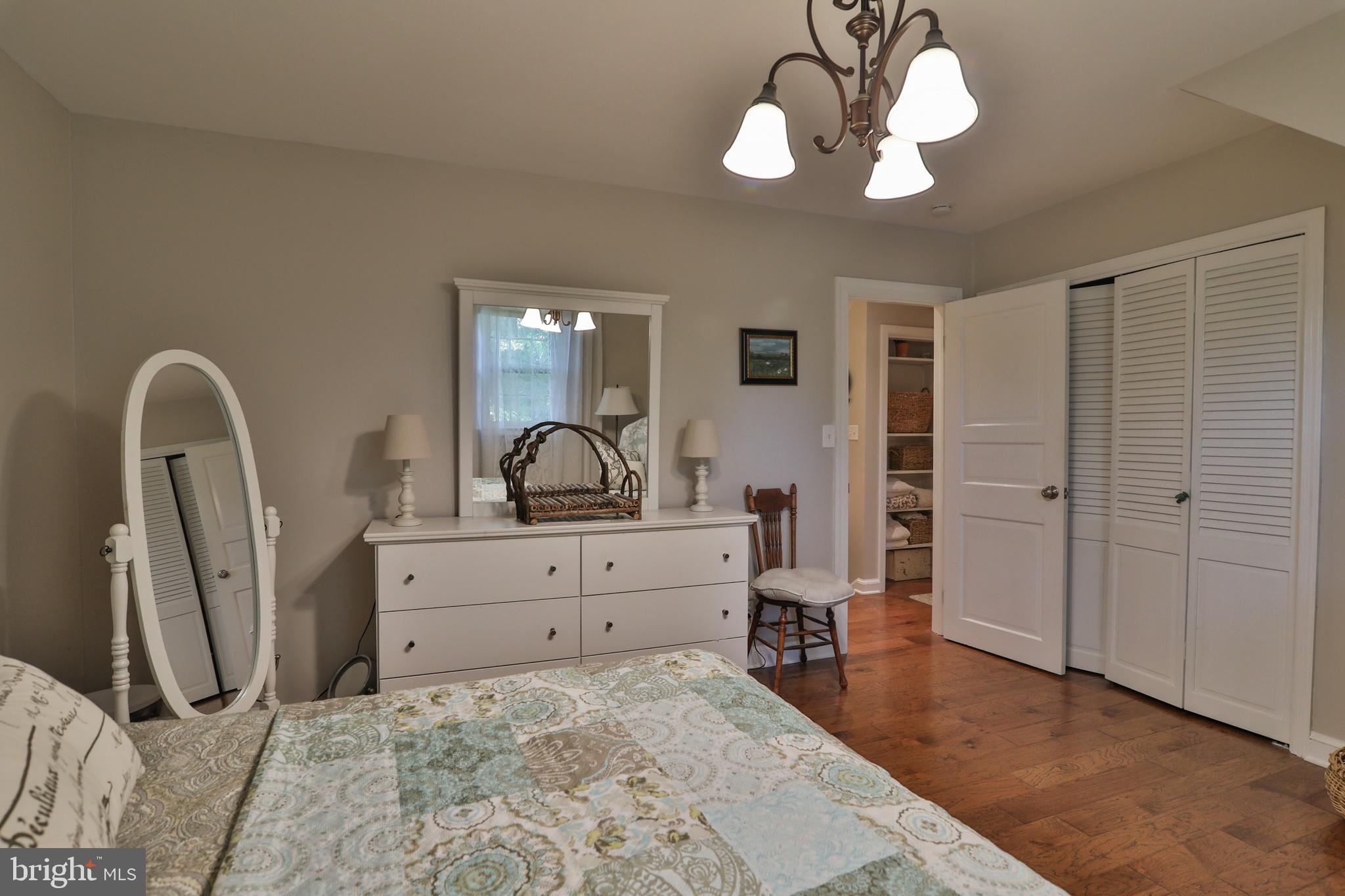 1906 Sycamore Street Bethlehem, PA 18017 - Photo 35 of 50