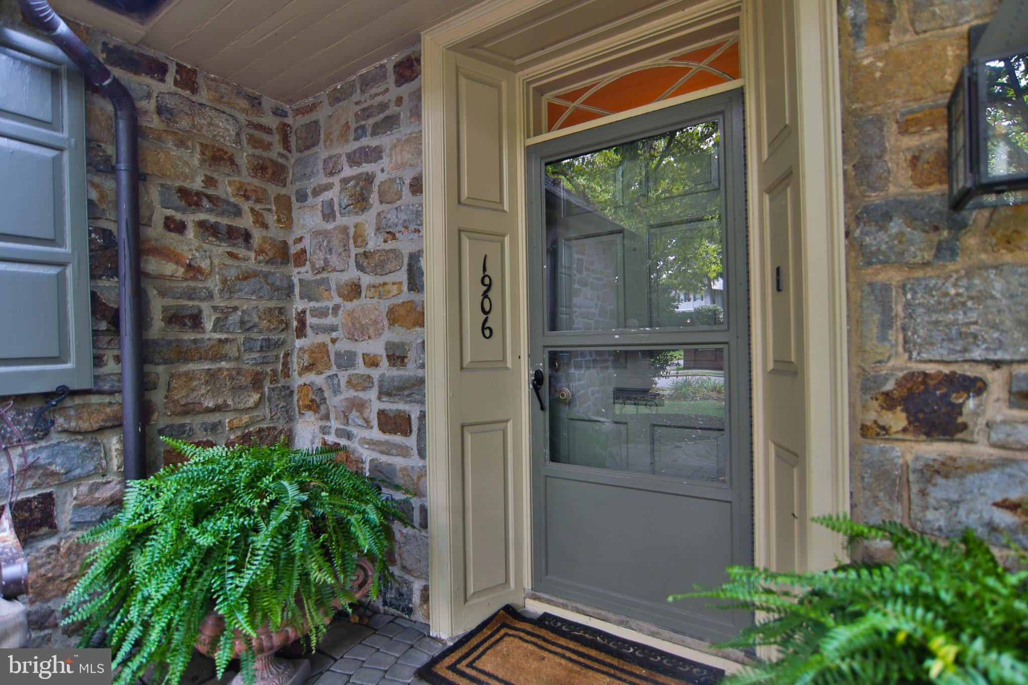 1906 Sycamore Street Bethlehem, PA 18017 - Photo 7 of 50