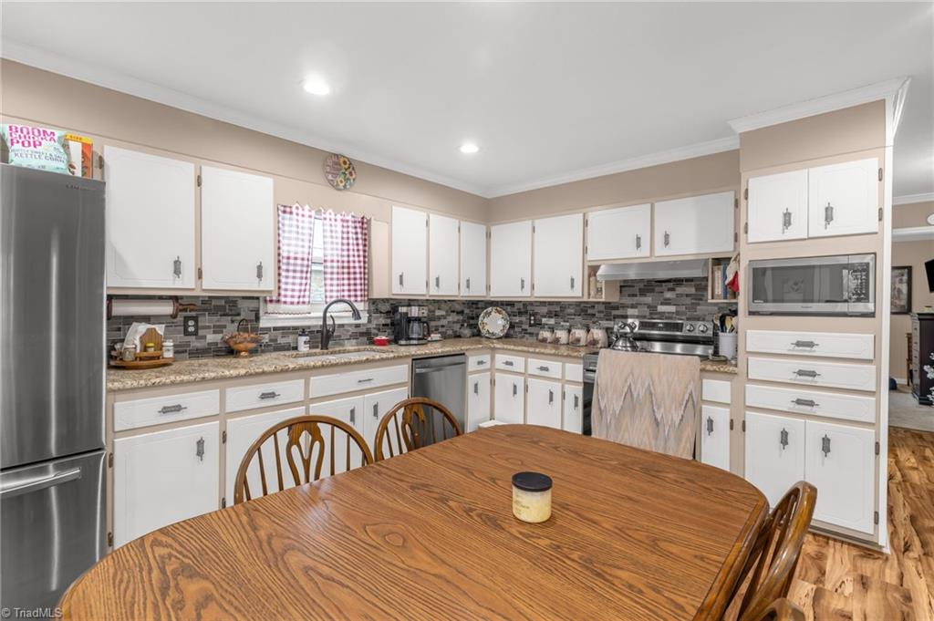 2465 Amostown Road Sandy Ridge, NC 27046 - Photo 13 of 39